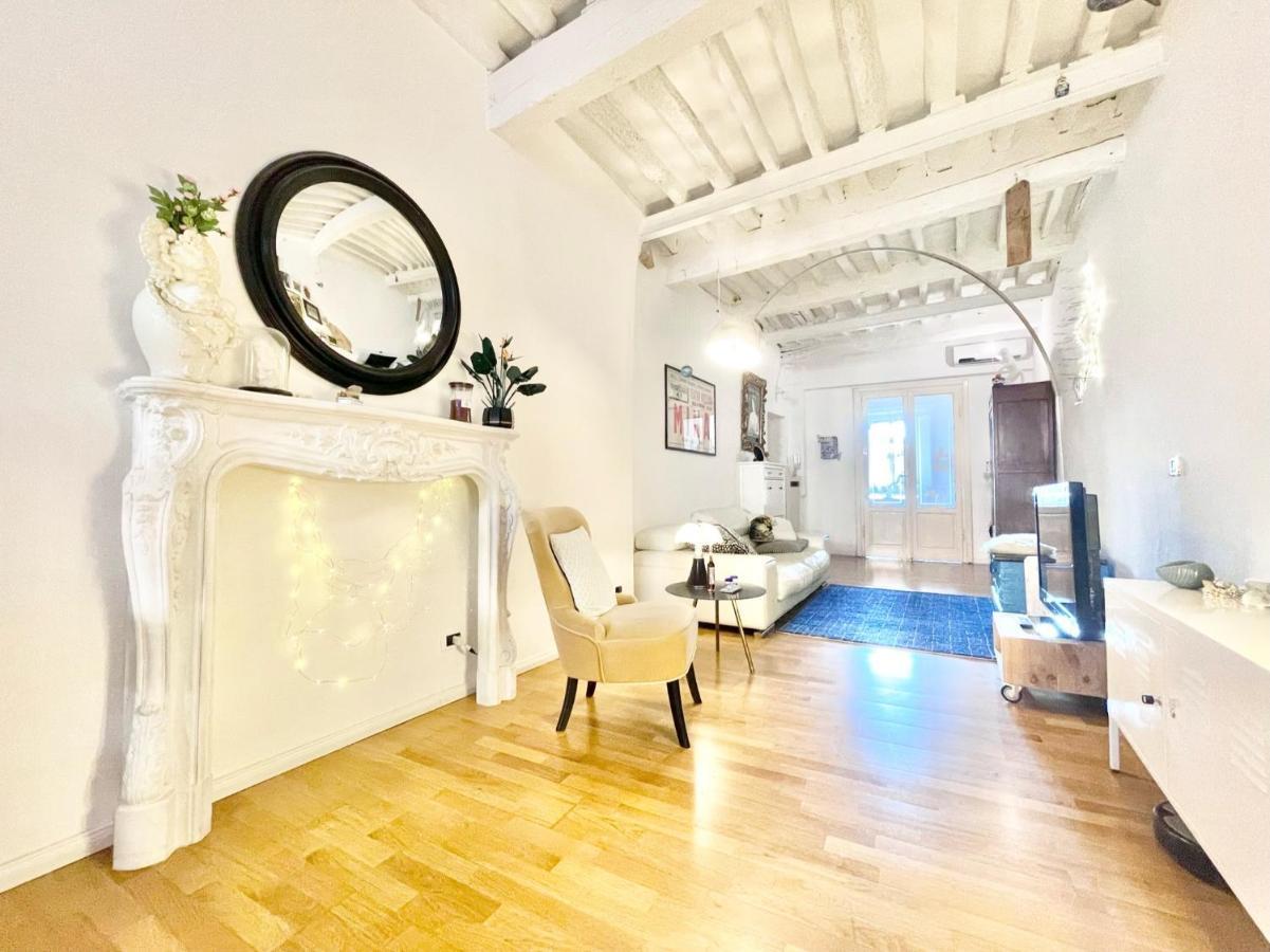 La Casa Del Pesce - Within The Historical Walls Of Lucca Exterior photo